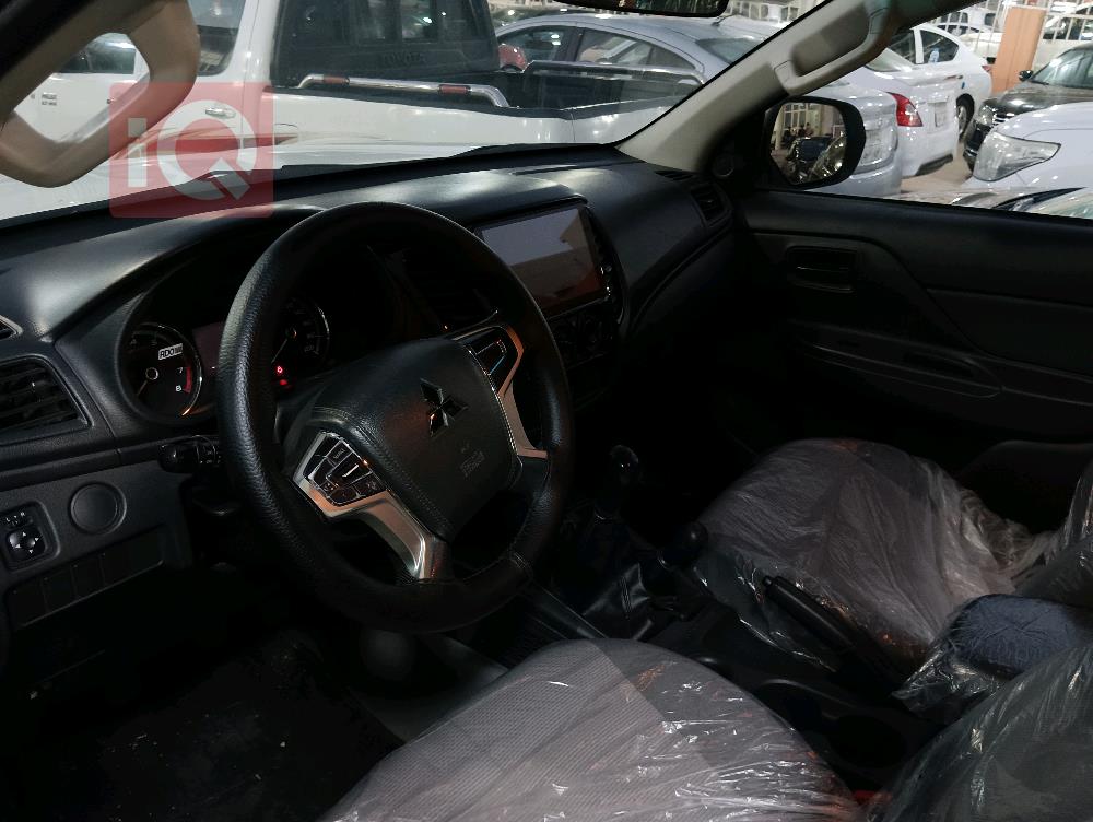 میتسوبیشی L200